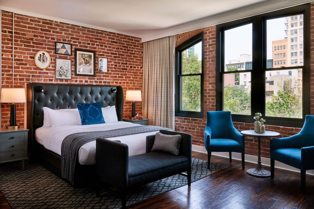 Foundry Hotel Asheville Curio Collection By Hilton 11/49