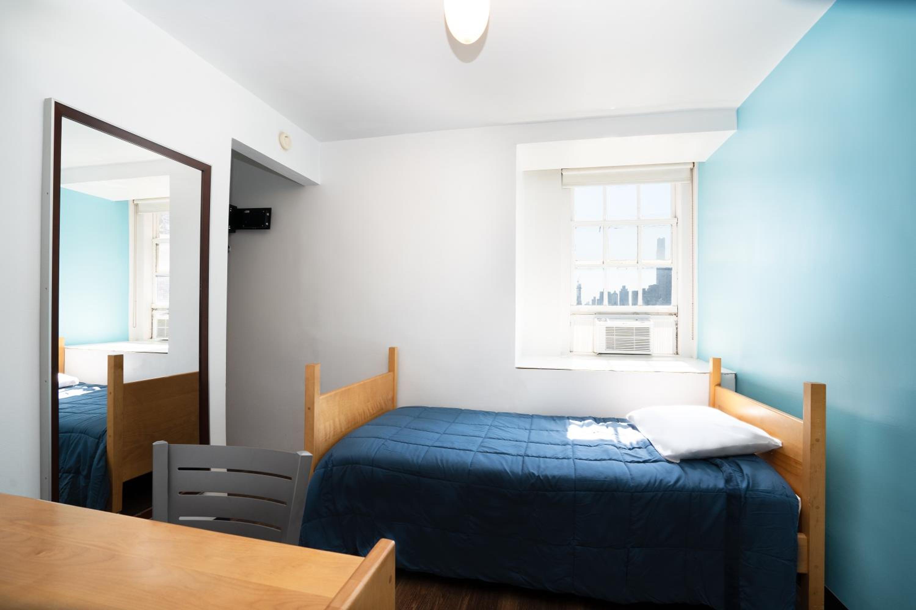 Private, Deluxe, Single, Single Bed, Park View, Private Bathroom