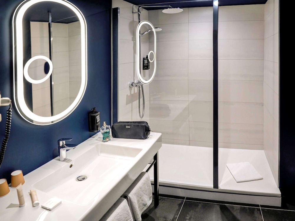 Ibis Pontarlier 10/65