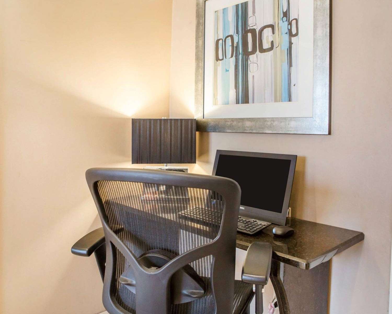 Quality Inn Downtown 23/24