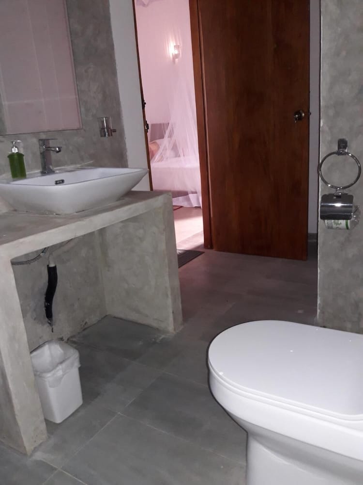 Ladun Sigiri Villa 33/33
