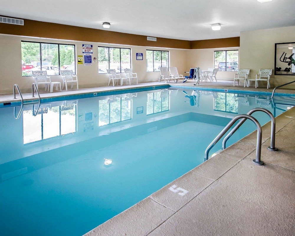 Comfort Suites Prestonsburg West KY 9/38