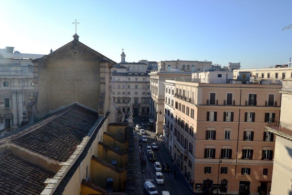 ホテル トリトーネ(Hotel Tritone Rome) 写真1