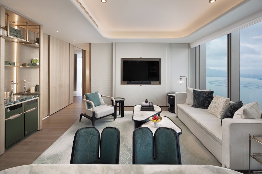 Shangri-La Nanshan Shenzhen 36/58