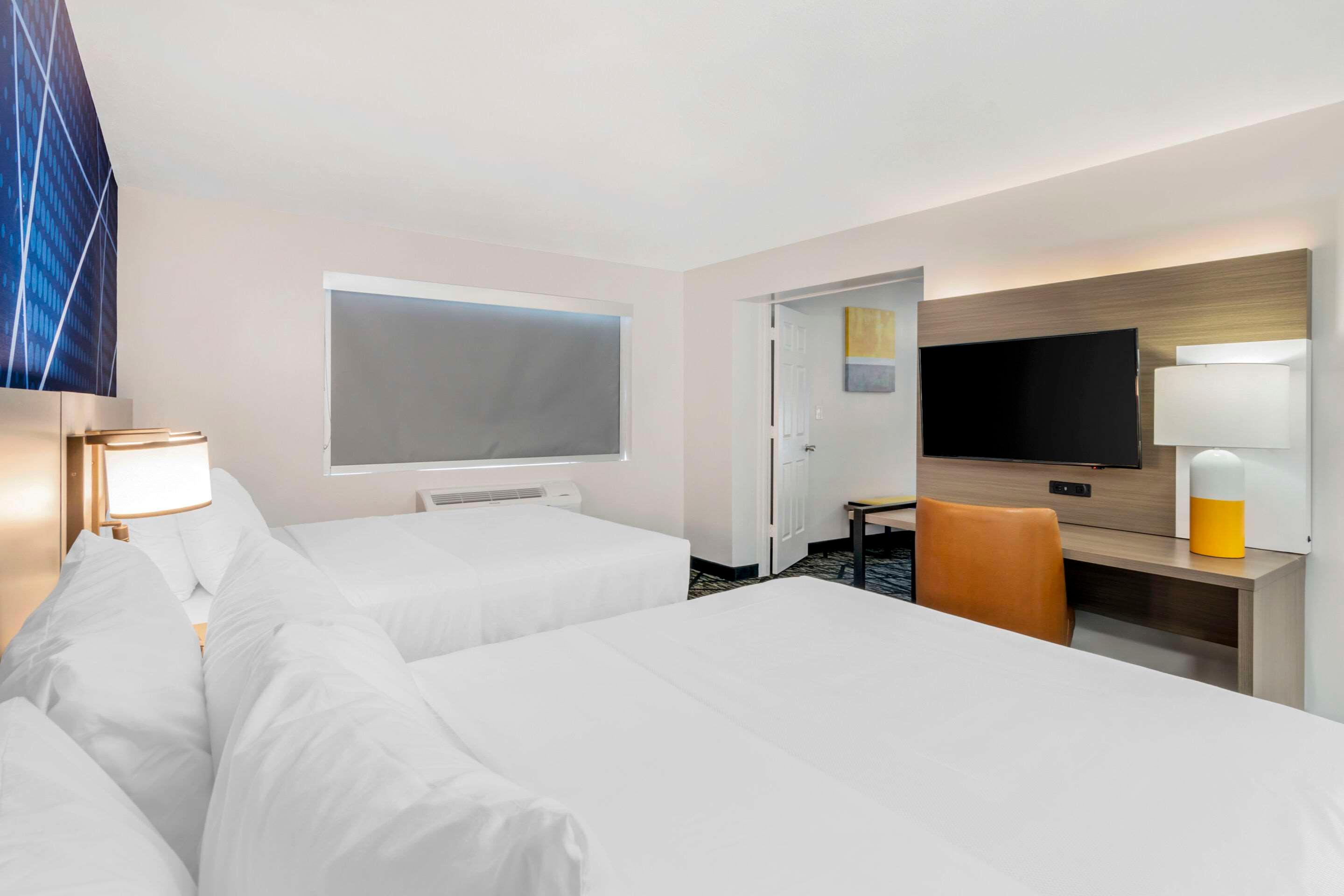 SUITE, 2 QUEEN BEDS
