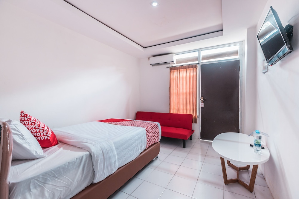 Hotel O near Plaza Pondok Gede formerly Angel Homestay 7/27