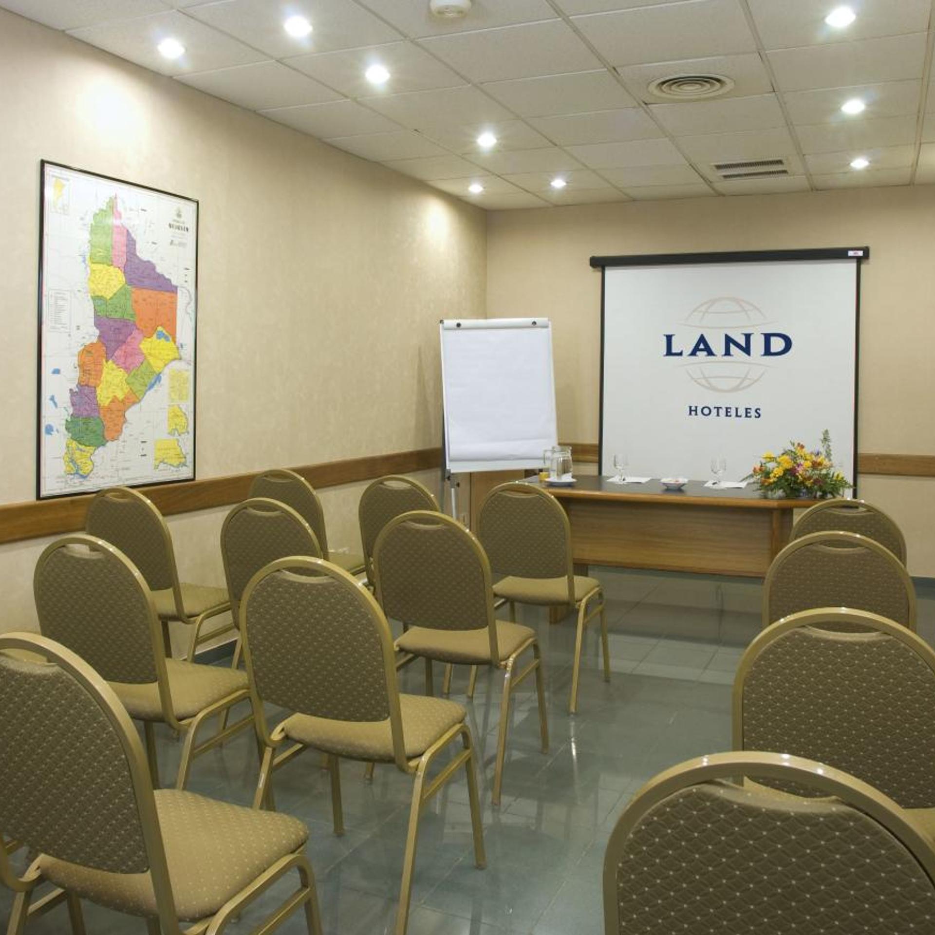 Land Express Neuquen Hotel 23/26