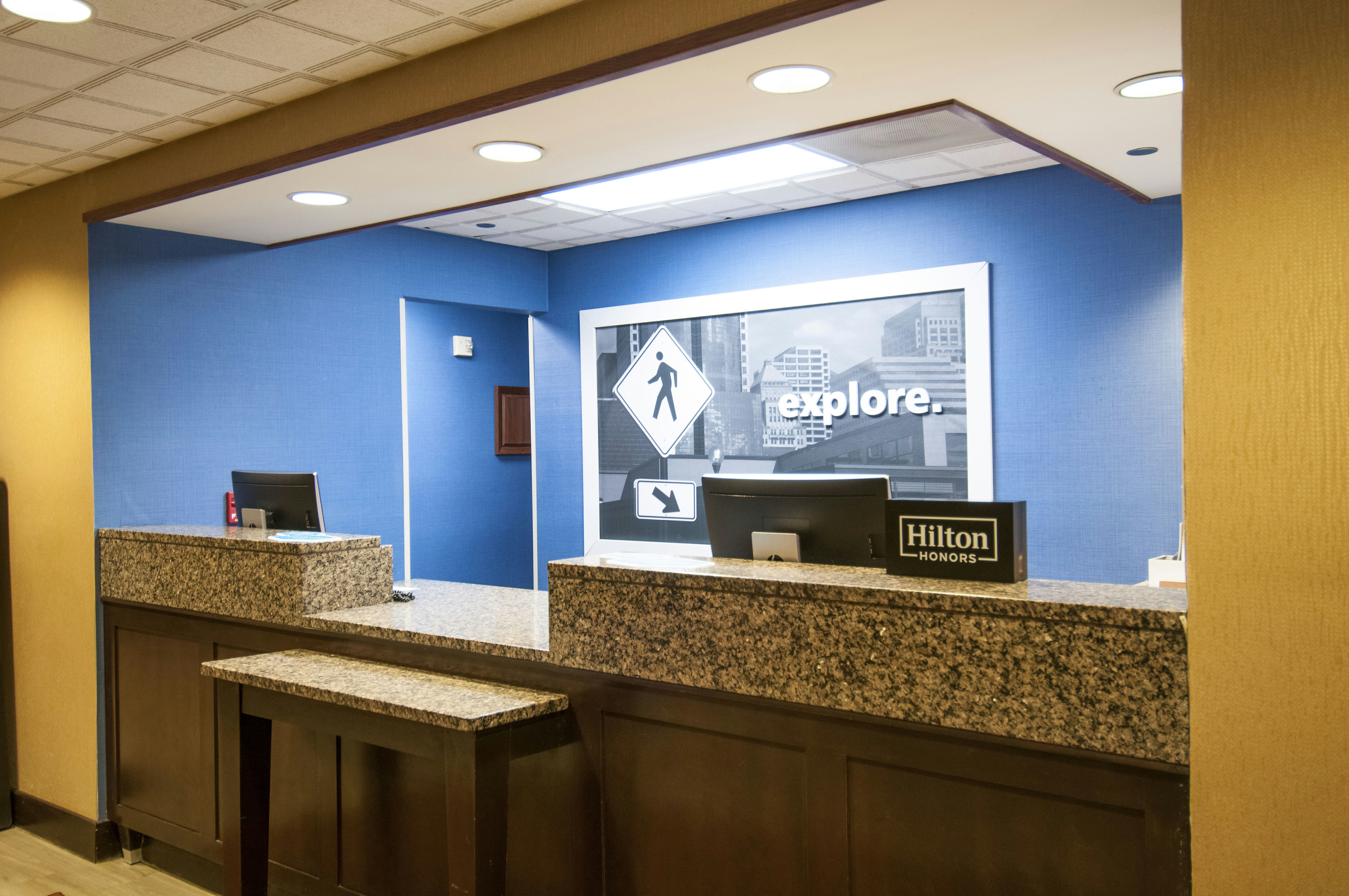 Hampton Inn New Orleans Metairie 8/41