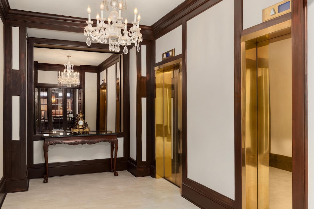 The Berkeley Richmond, Outset Collection by Hilton 21/65