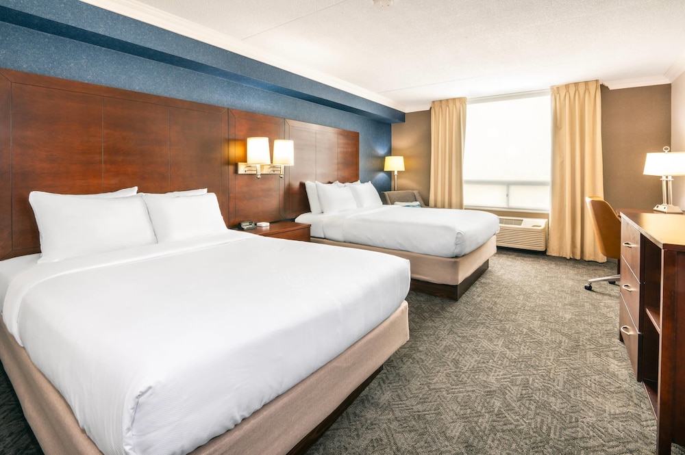 ROOM, 2 QUEEN BEDS