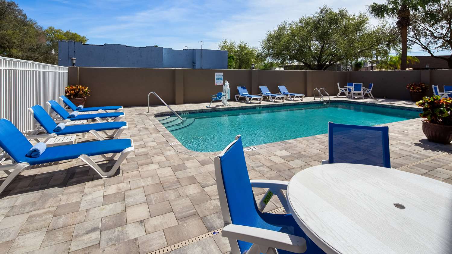 Best Western Tampa 34/34