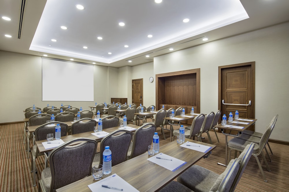Hampton By Hilton Istanbul Atakoy 29/31