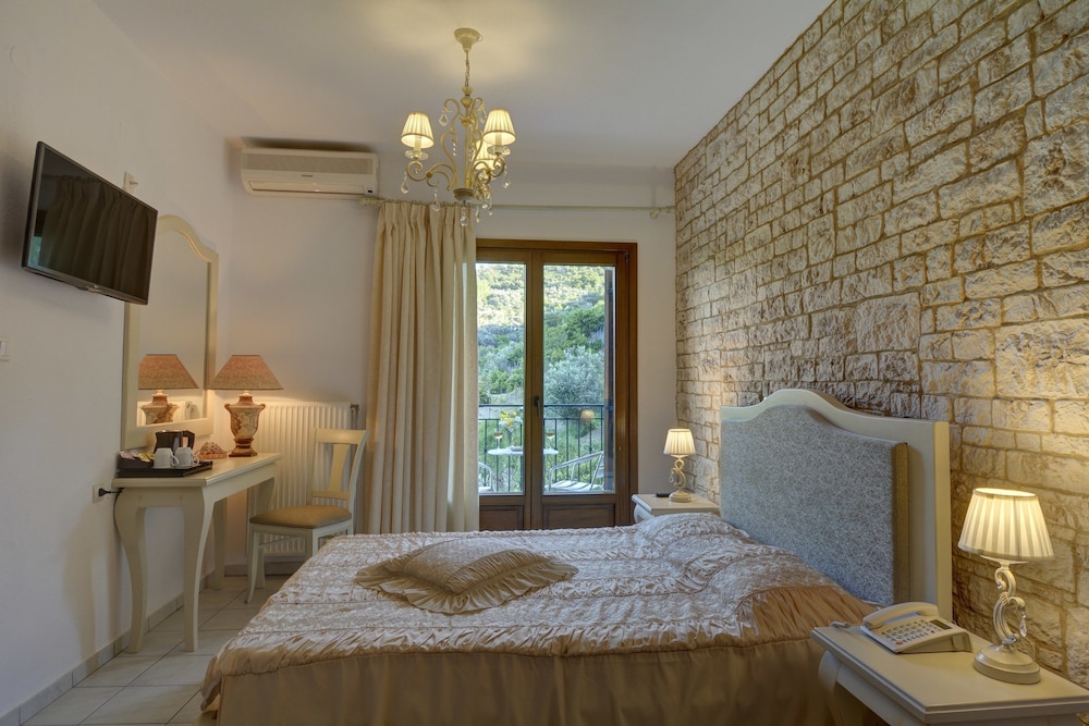 Hotel Agnadi-Horefto 39/63