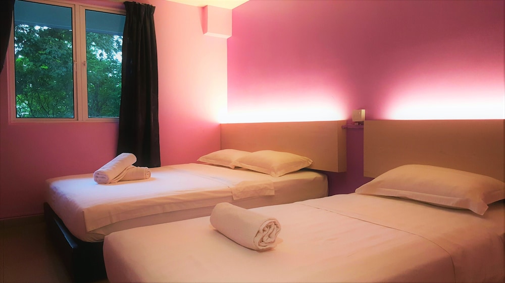 De Uptown Hotel Pj 222 50/57