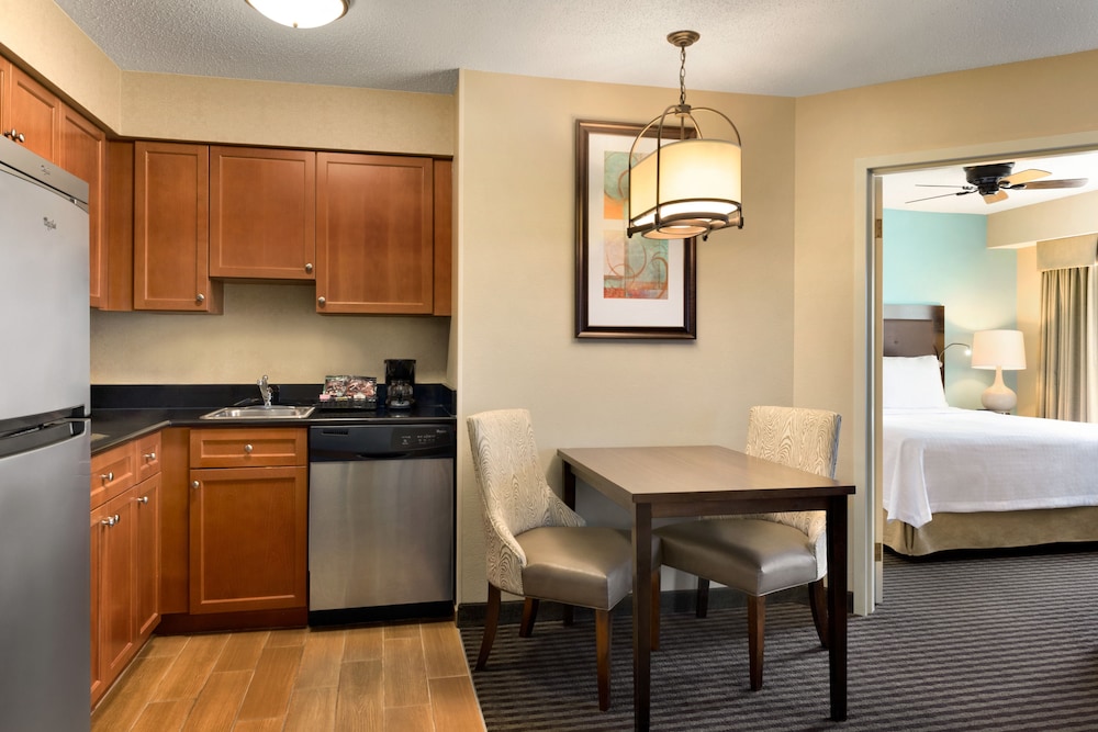 MainStay Suites Grand Rapids, MI 30/43