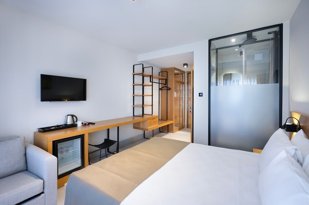 Lei Hotel 13/30