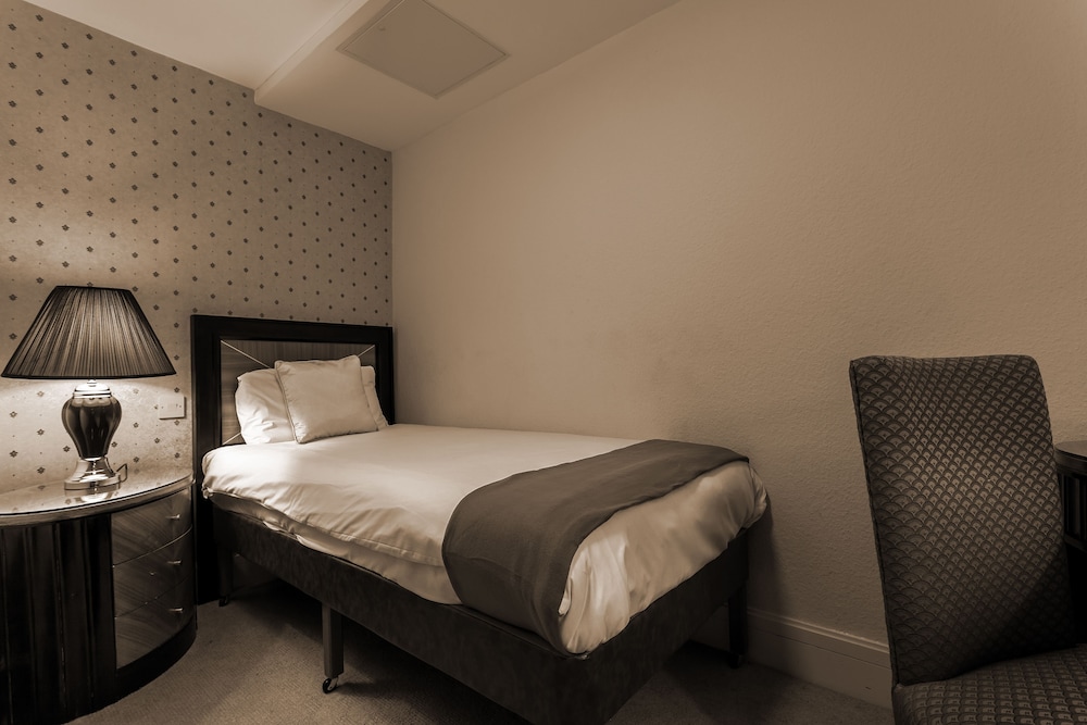 STANDARD, DOUBLE BED, NO WINDOW