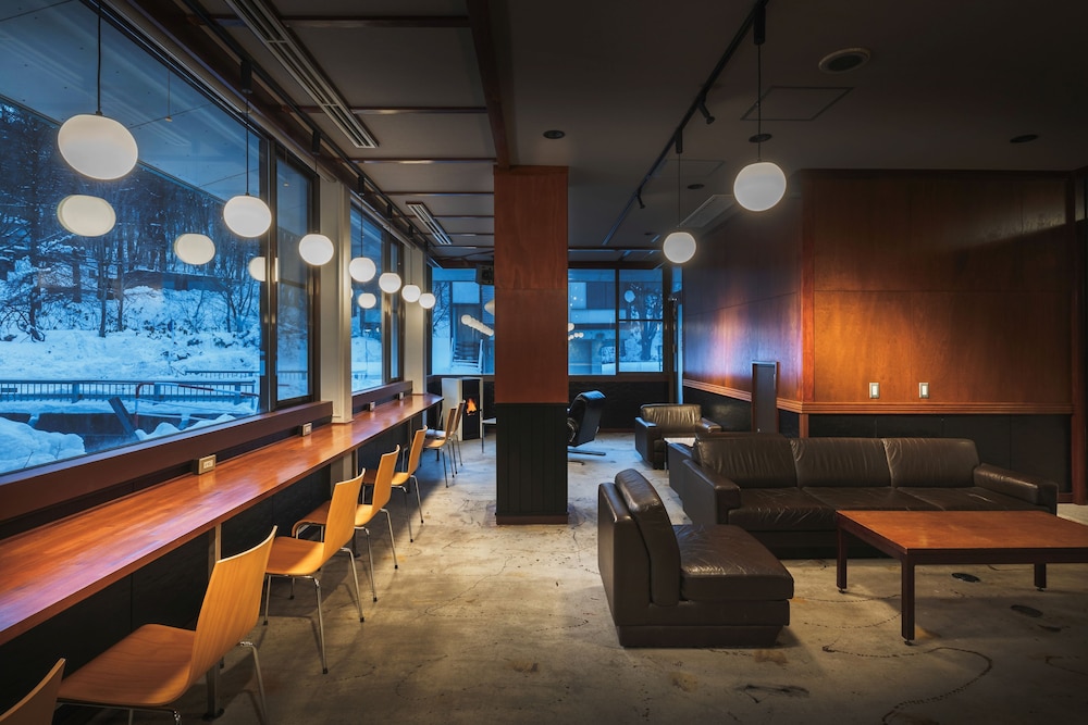 Hotel Hammond Takamiya 43/53