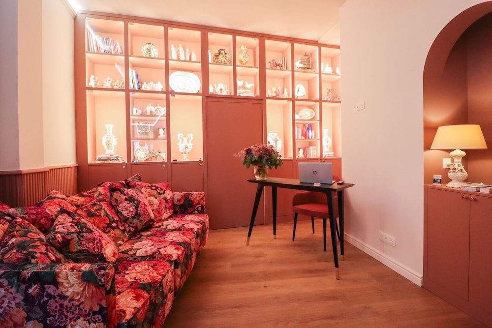 Rosa Hotel 44/60