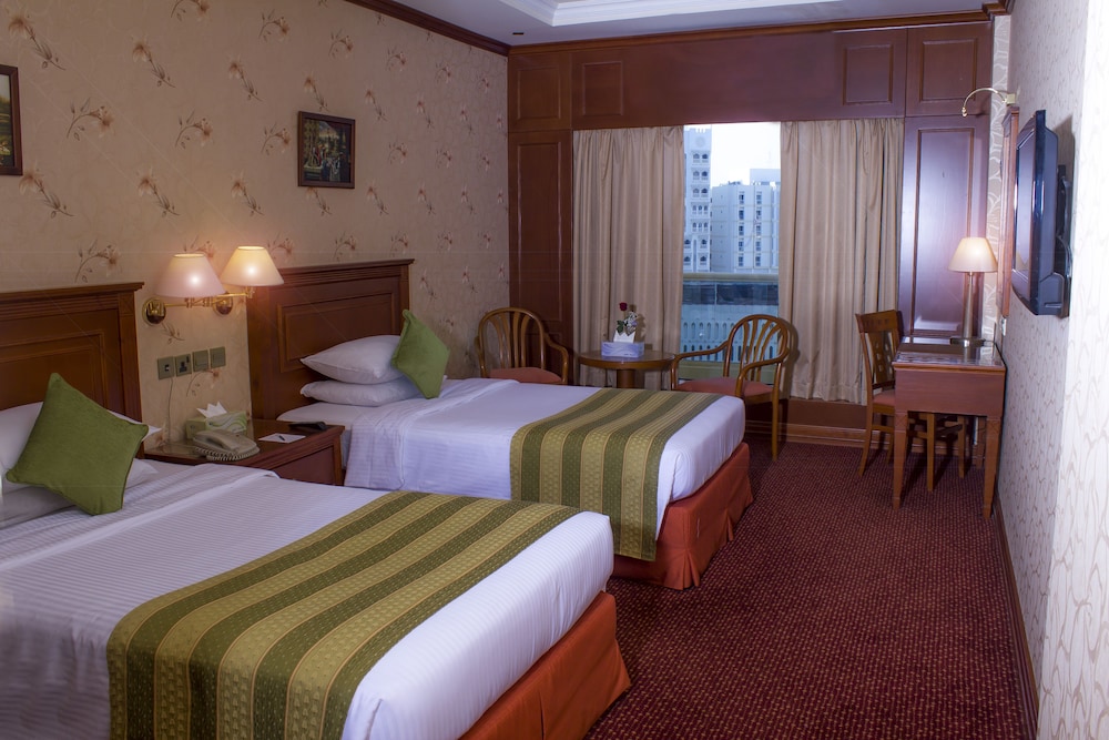 Standard Room Souk View with Balcony Twin Bed