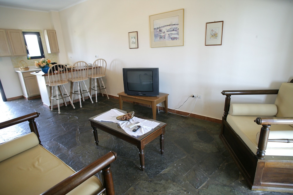 Andros Holiday Hotel 60/68