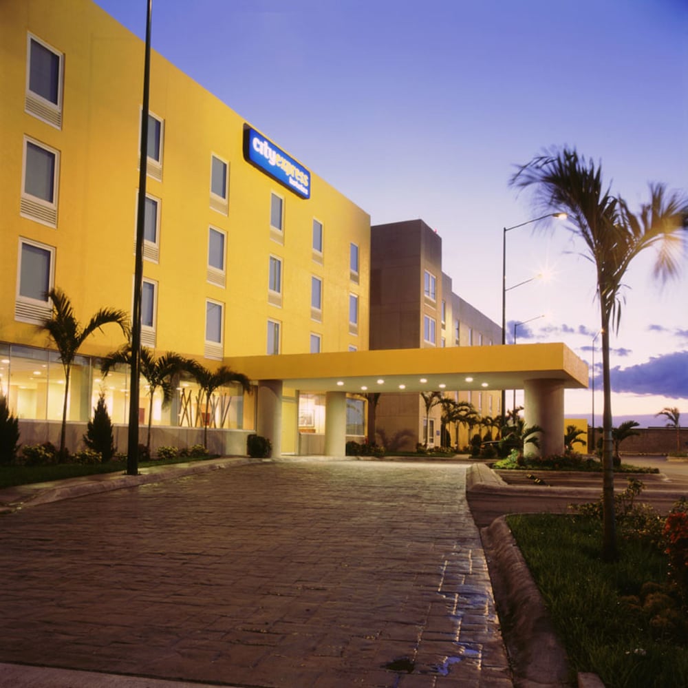 City Express by Marriott Nuevo Laredo 55/58