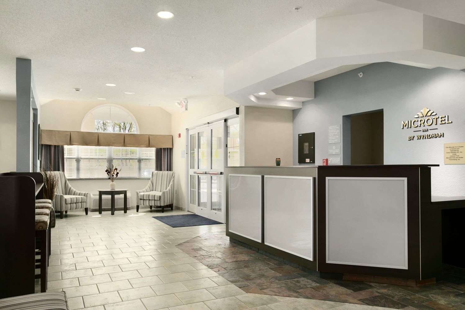 Microtel Inn & Suites By Wyndham Geneva 2/11