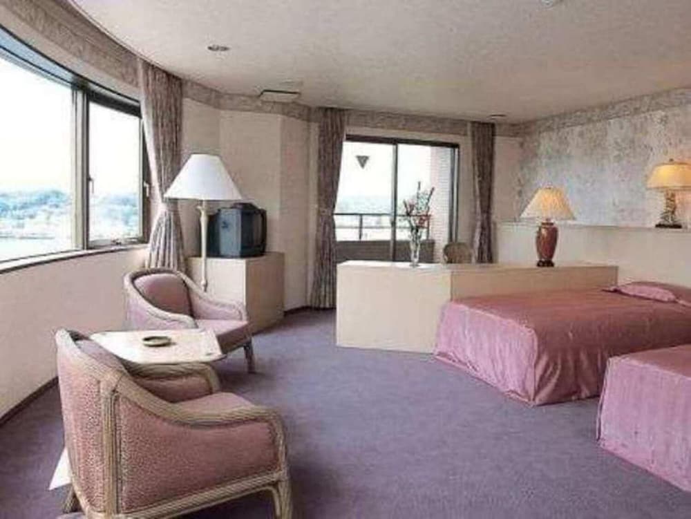 Hamanako Wanwan Paradise Hotel (Ex HAMANAKO GRAND HOTEL SAZANAMIKAN) 43/67