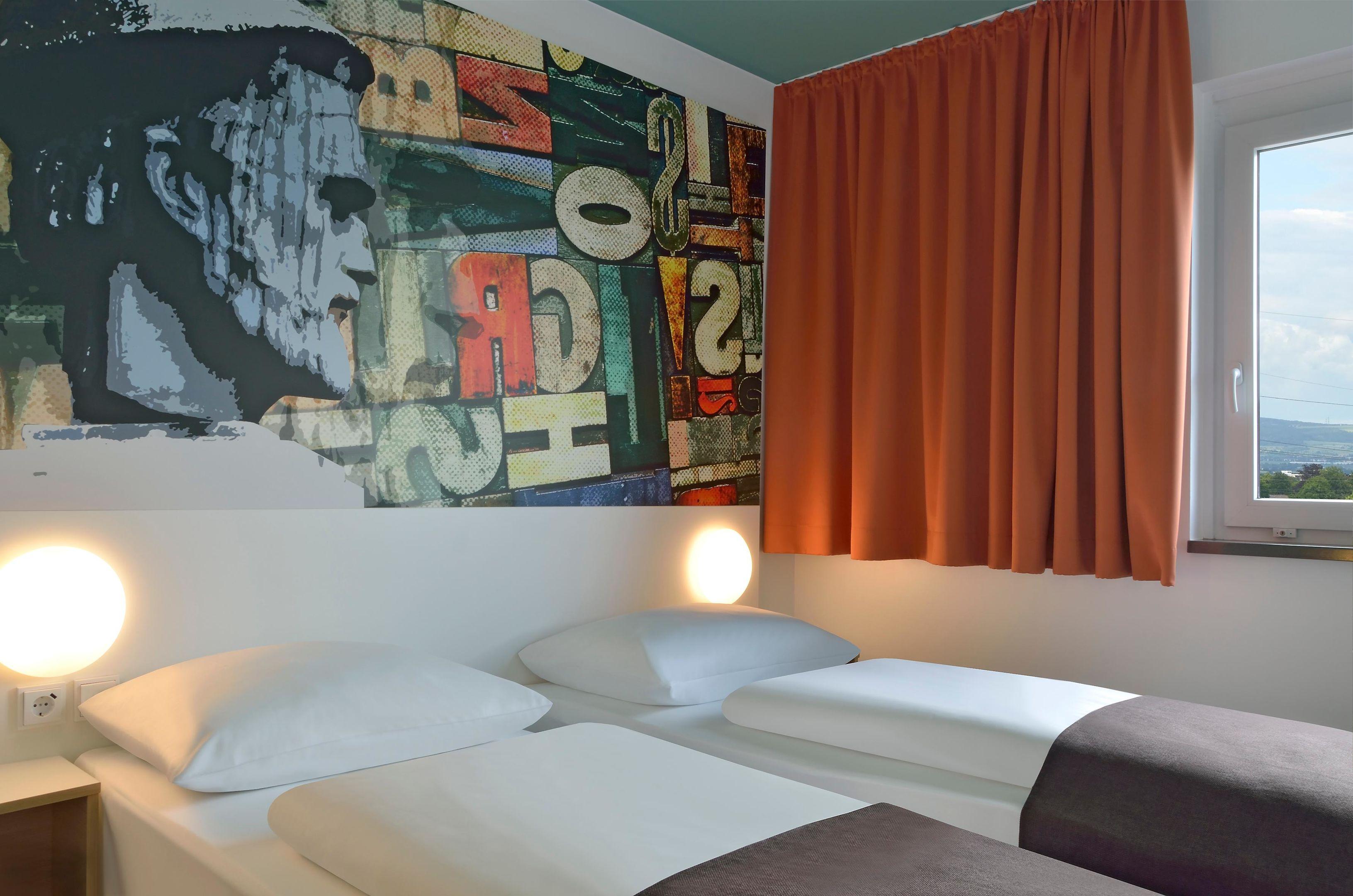 Standard, Twin Beds