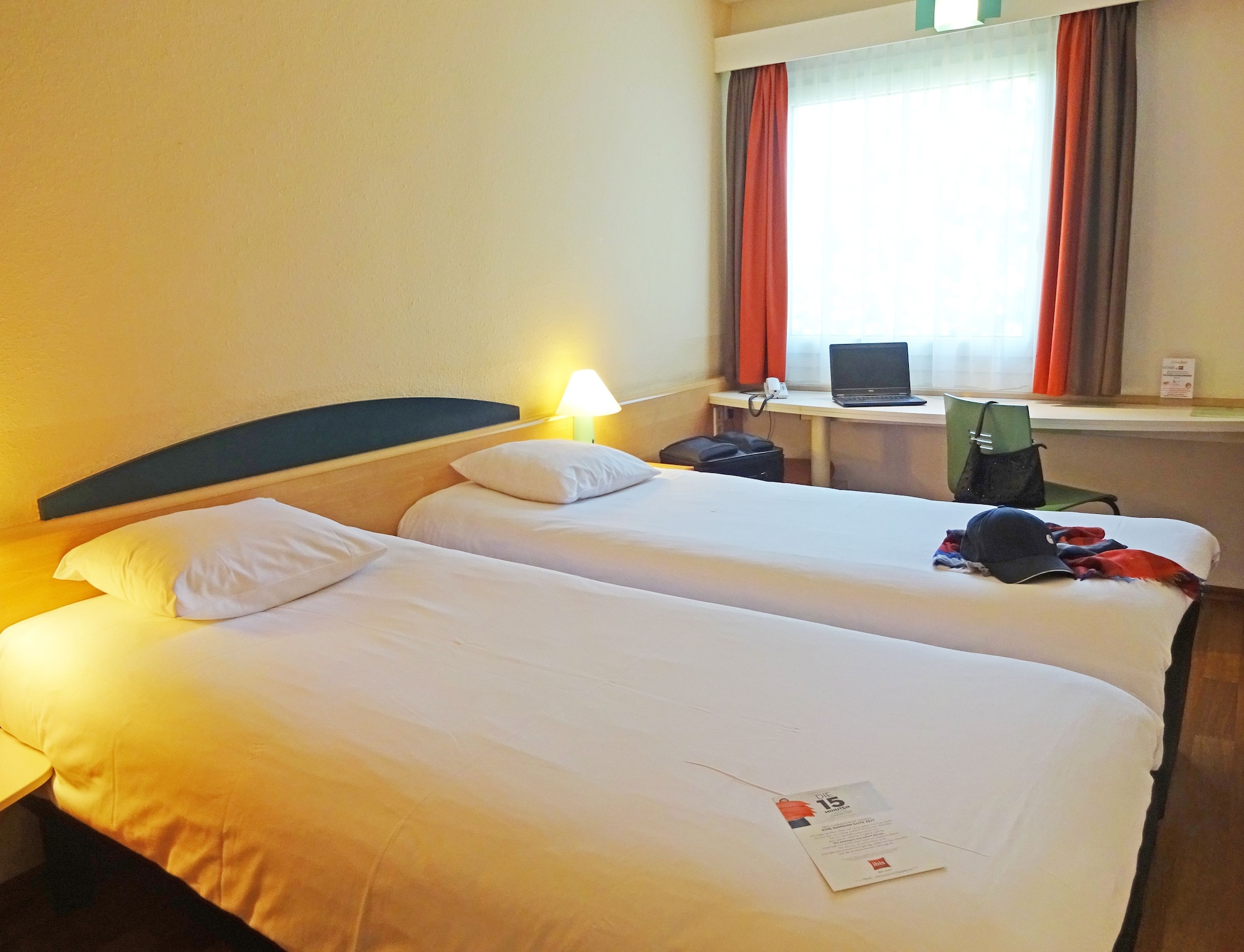 STANDARD, TWIN BEDS