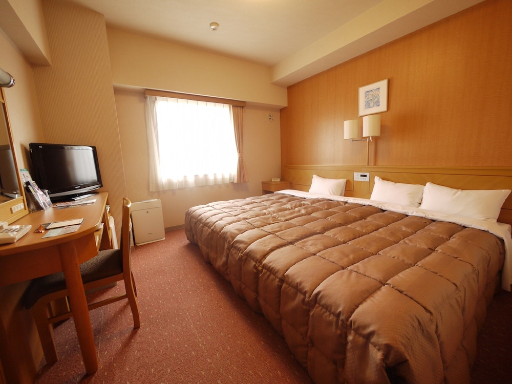 Hotel Route-Inn Toyokawa Inter 6/39