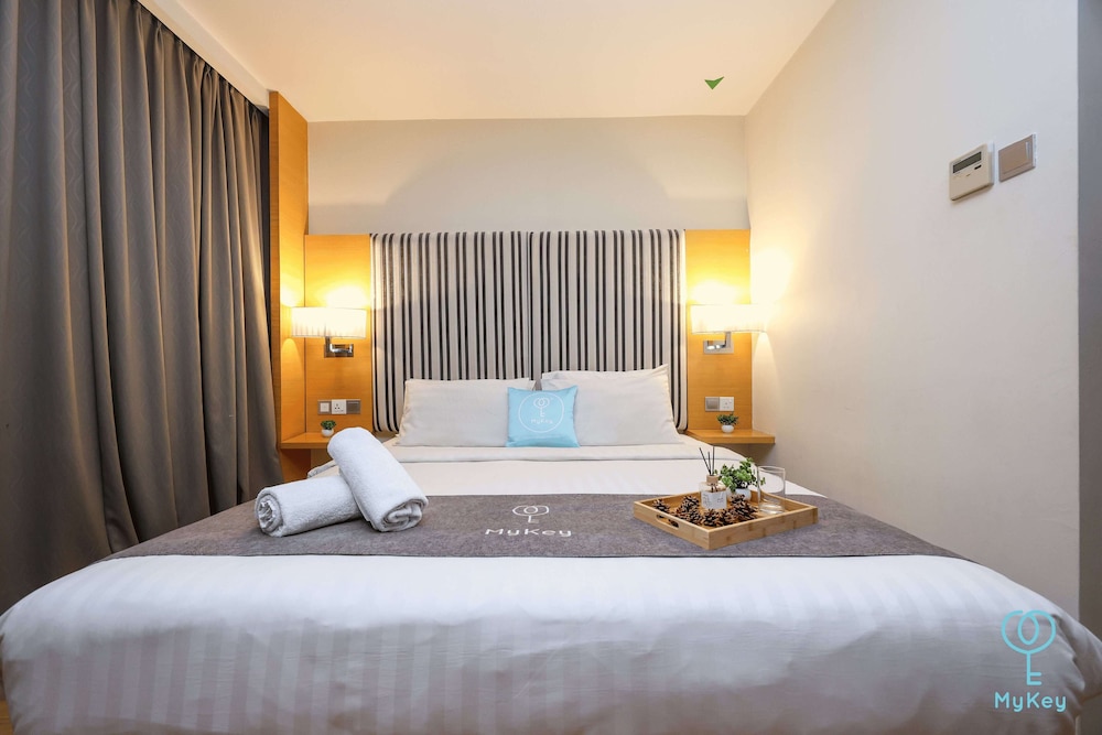 Sunday Hotel Subang Formerly Empire Hotel 24/67