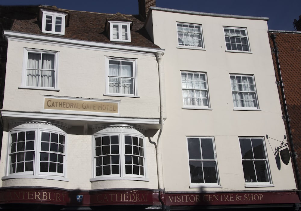 Cathedral Gate Hotel 5/43