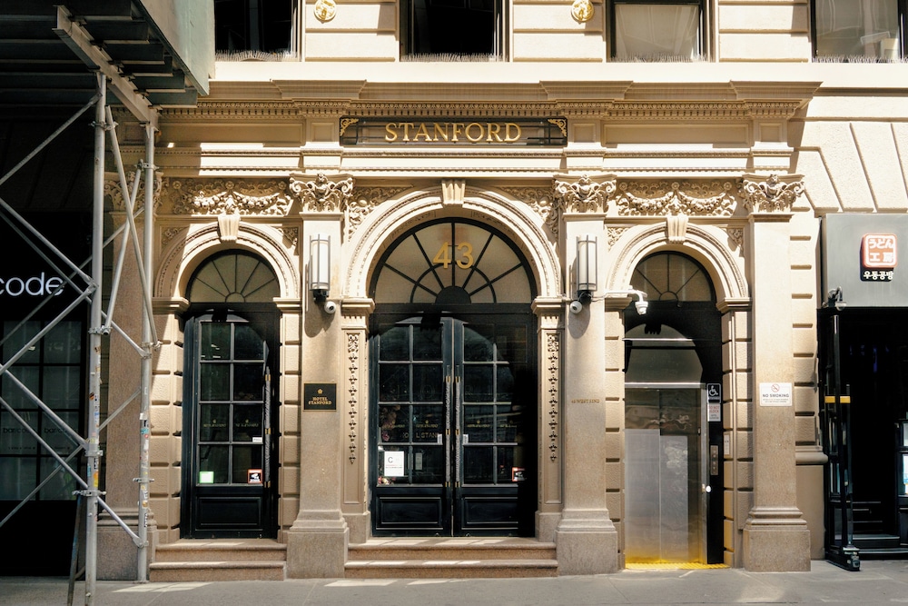 Hotel Stanford New York 8/57