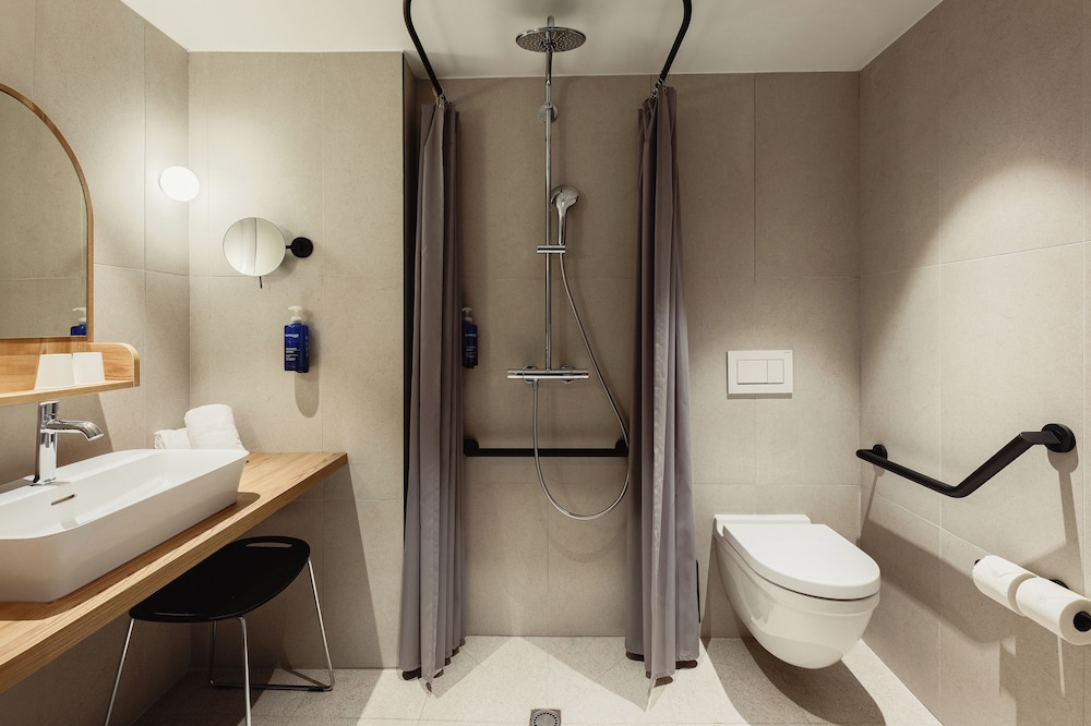 Hotel Emeria Dinard Thalasso and Spa 74/76