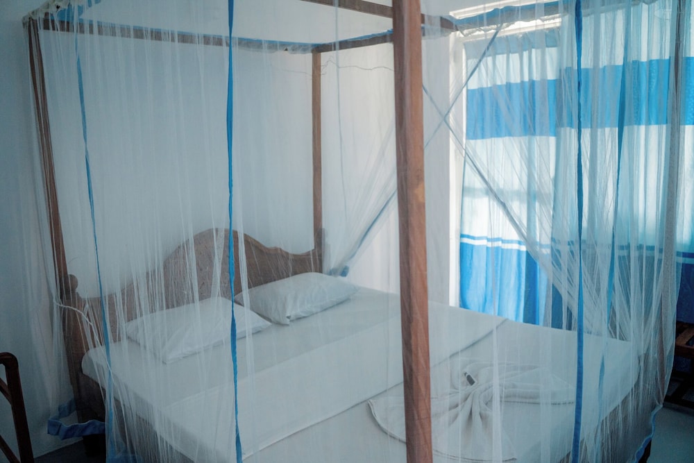 Asanka Surf House 6/40