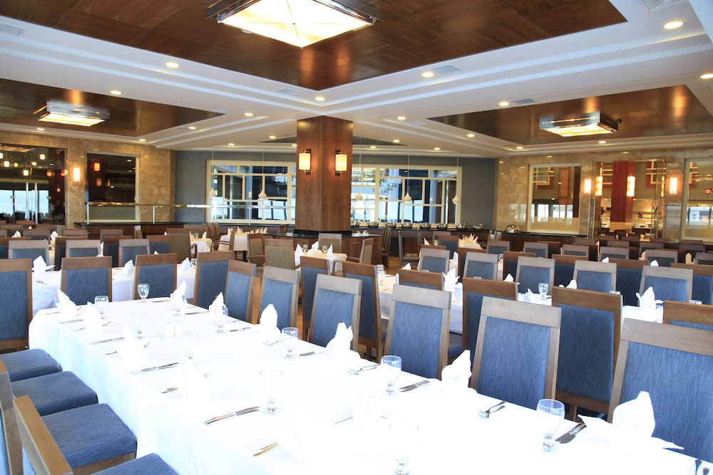 Kolin Hotel Spa & Convention Center 57/63