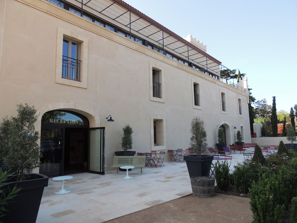 hotel