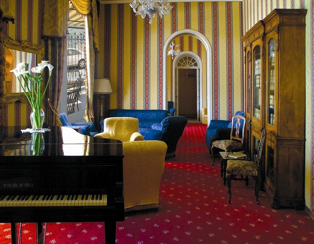 Excelsior Palace Hotel 50/72