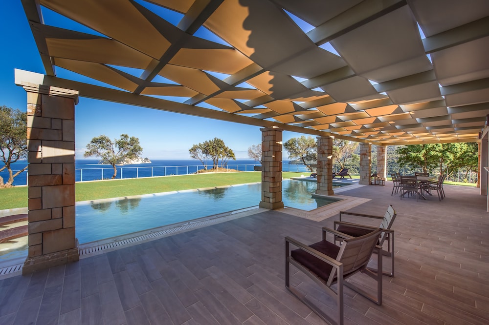 Artina Luxury Villa 15/50