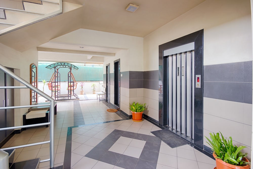 Hotel Grand Ashwin 38/41