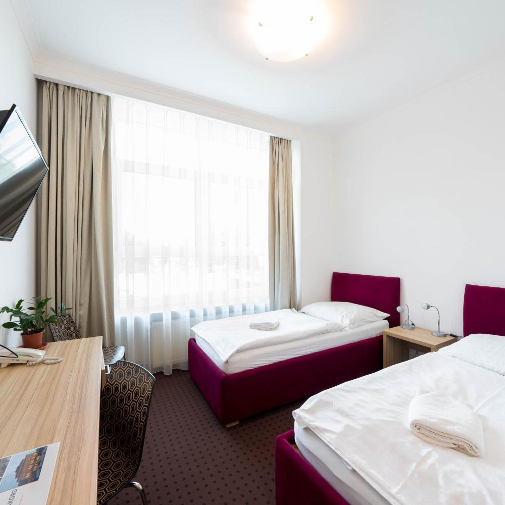 Akord Hotel 27/71