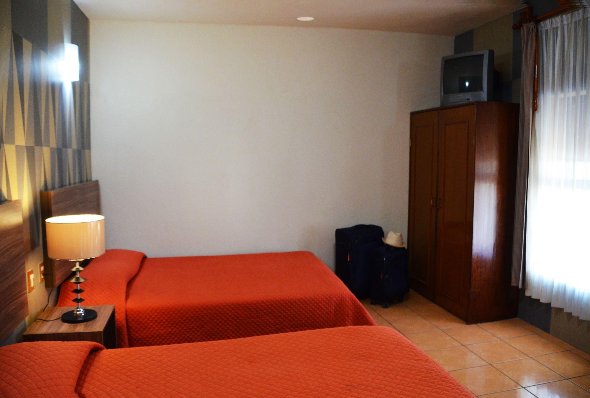 Standard, 2 Double Beds
