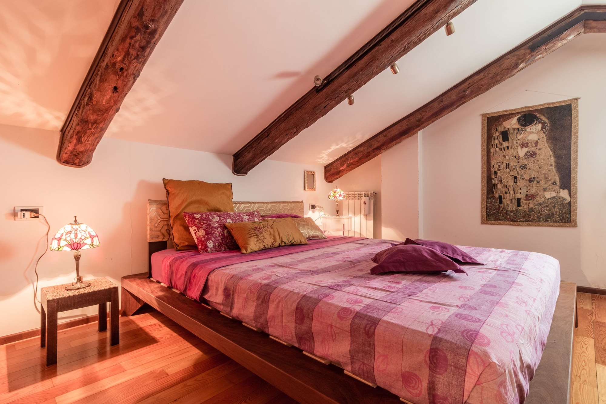 1 BEDROOM, APARTMENT