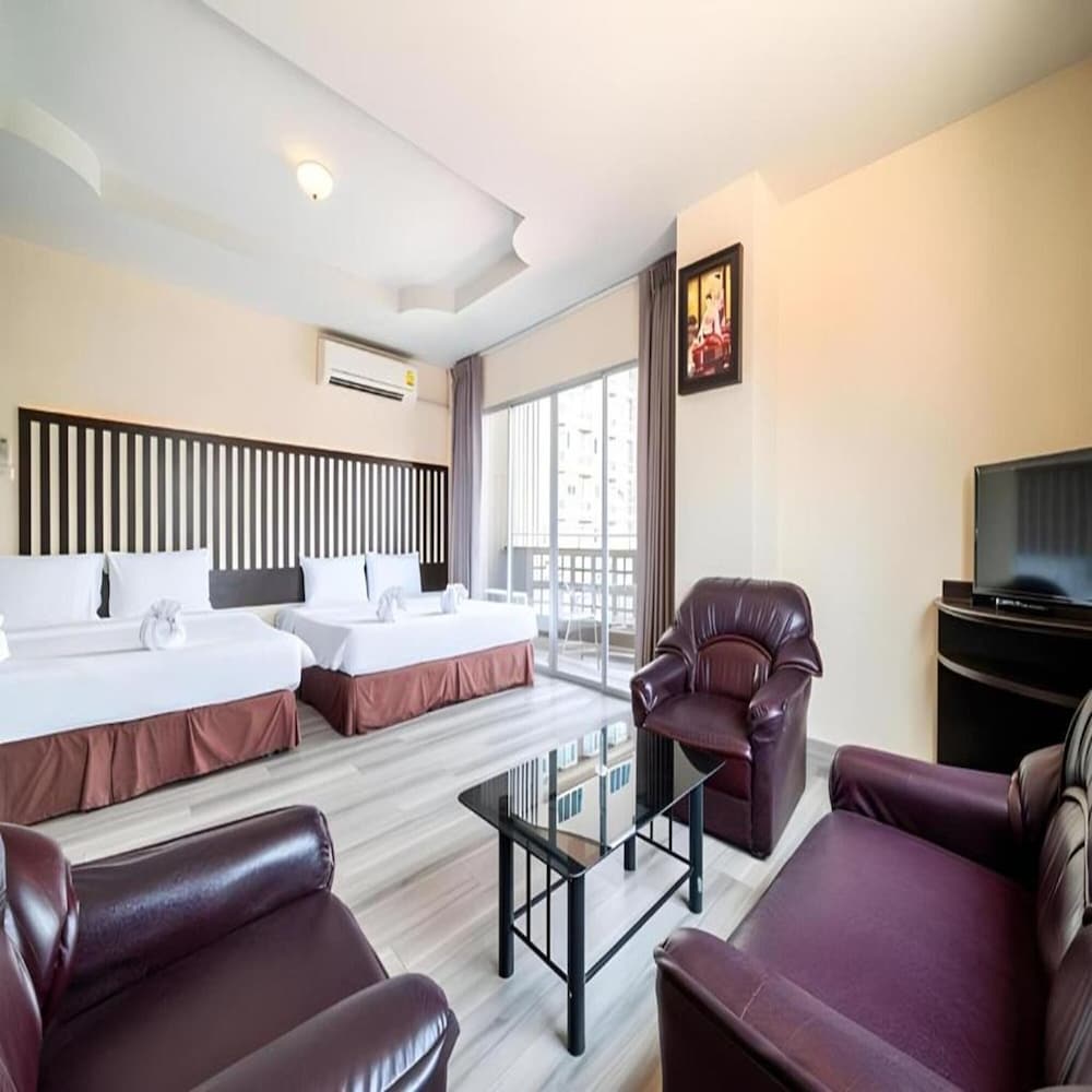 Sunday JA Plus Hotel 54/65