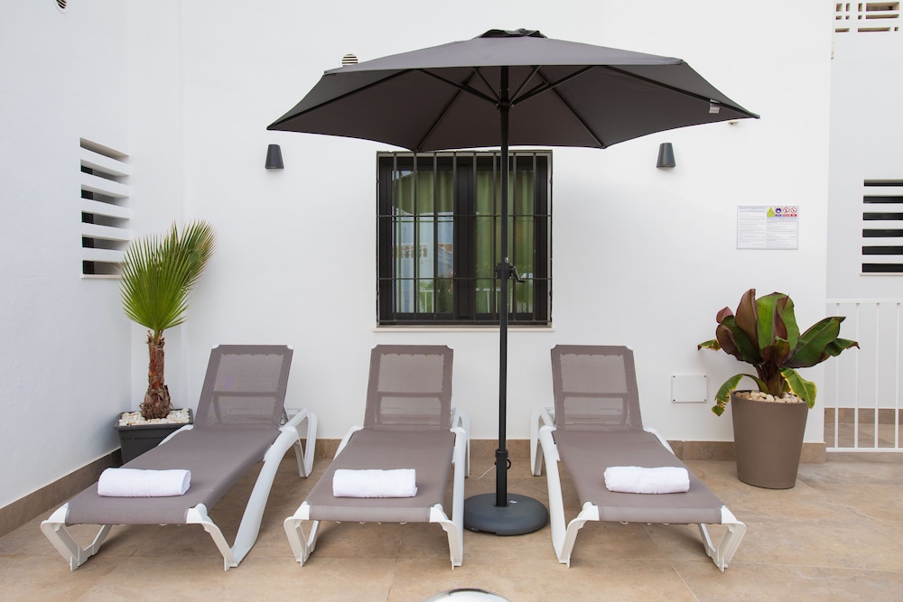 Boutique Rooms Playa Burriana 51/70