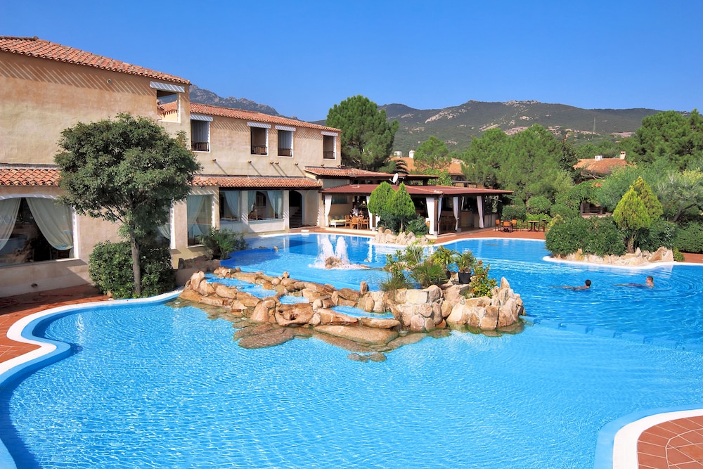 Colonna Hotel Du Golf in OLBIA
