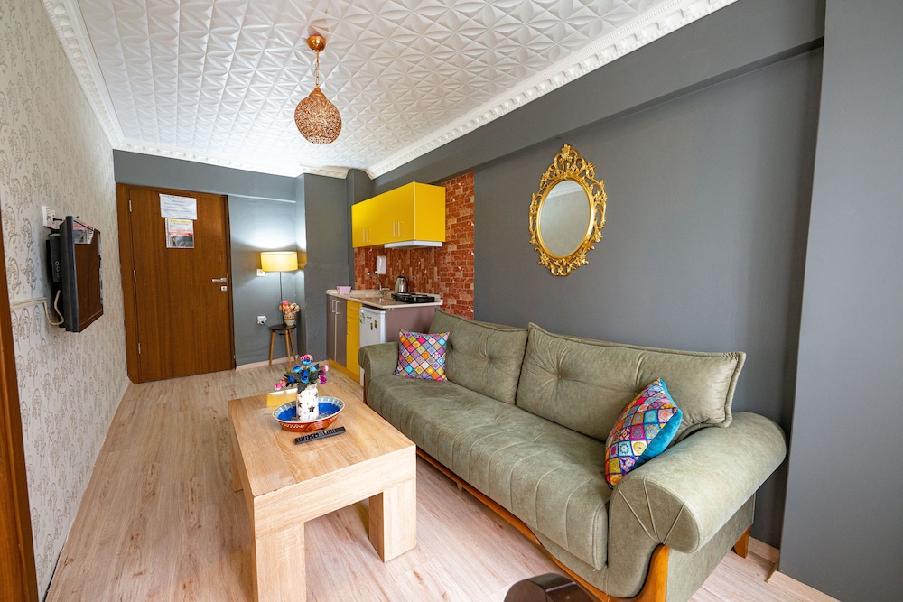Evin Suit Hotel 33/50