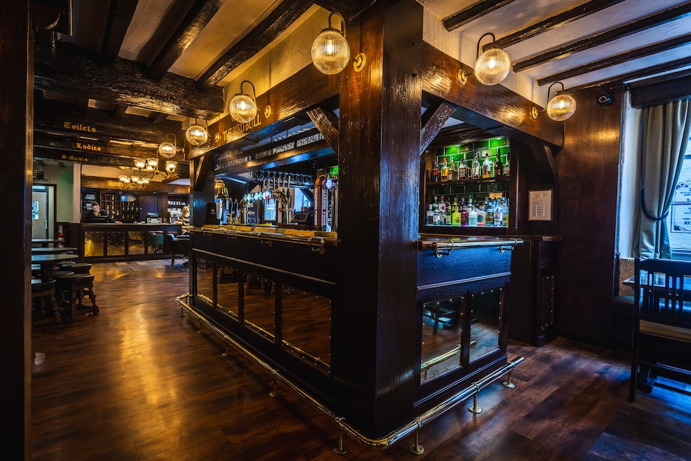 The Pied Bull 9/45