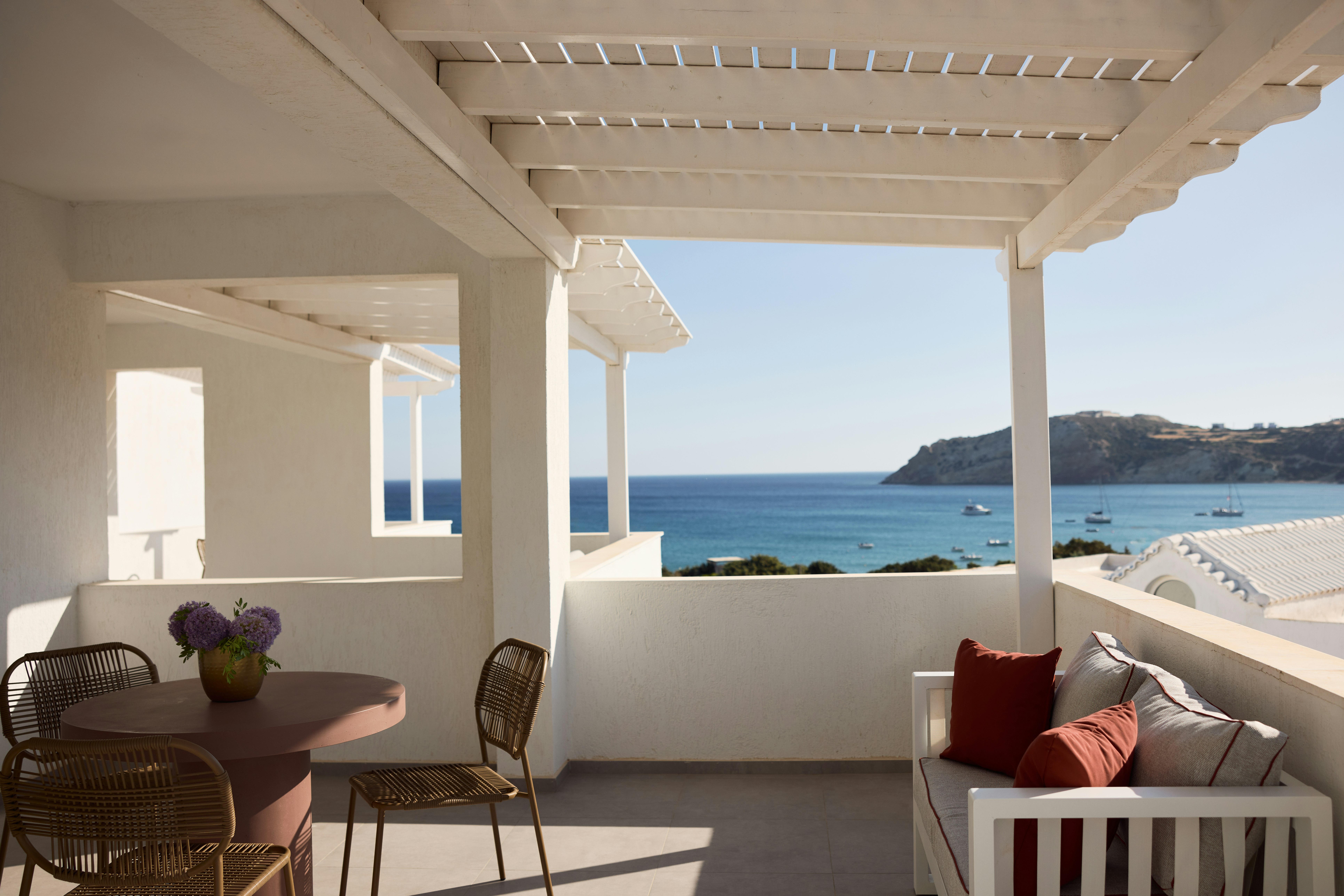 GOLDEN MILOS BEACH 28/51